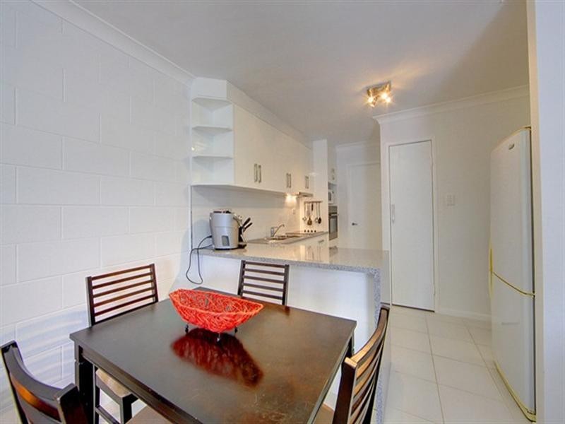 4/49 Camp Street, Mundingburra QLD 4812