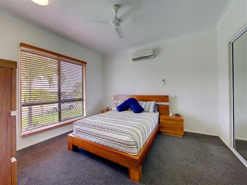 32 Monaro Circuit, Mount Louisa QLD 4814