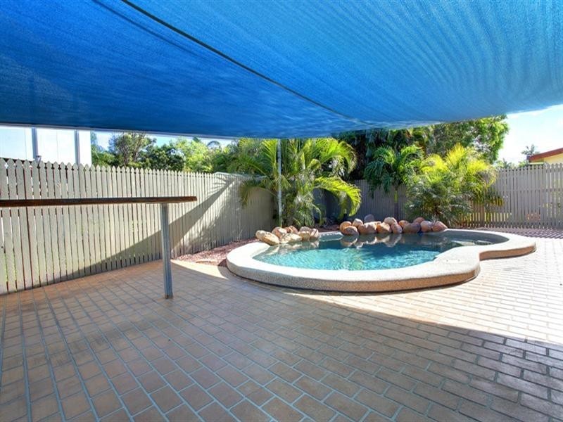 2 Sweers Court, Kirwan QLD 4817