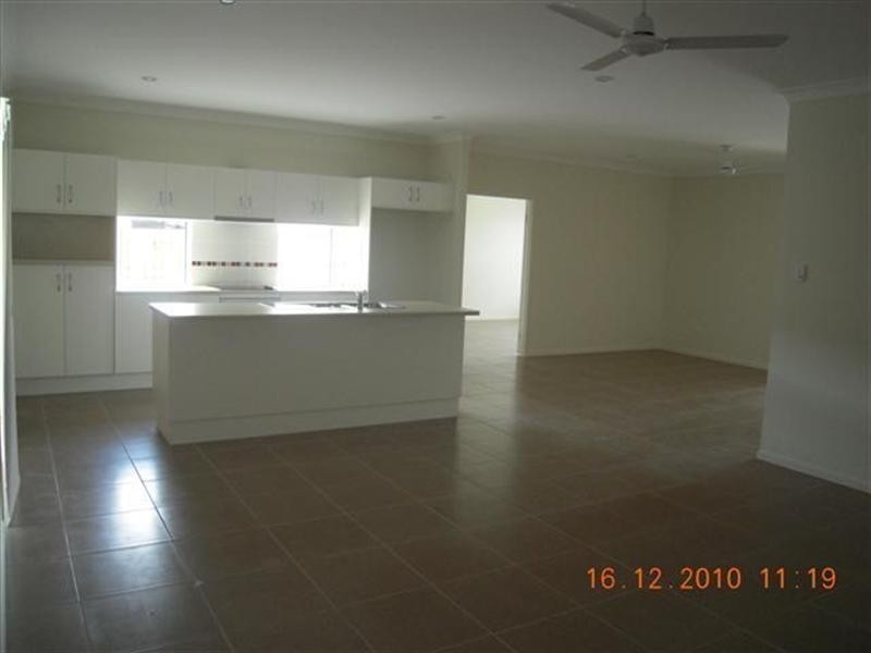 10 Makena, Burdell QLD 4818