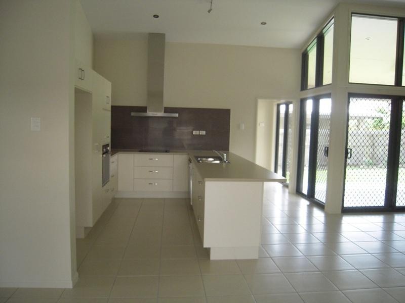 20 Chapple Street, Mount Louisa QLD 4814