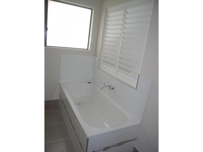 20 Chapple Street, Mount Louisa QLD 4814