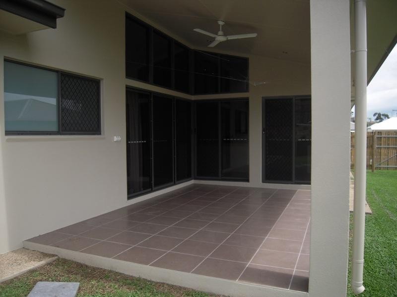 20 Chapple Street, Mount Louisa QLD 4814