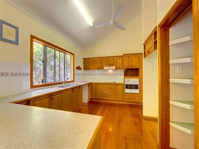 2 Sandalwood Court, Mount Louisa QLD 4814