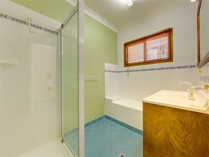 2 Sandalwood Court, Mount Louisa QLD 4814