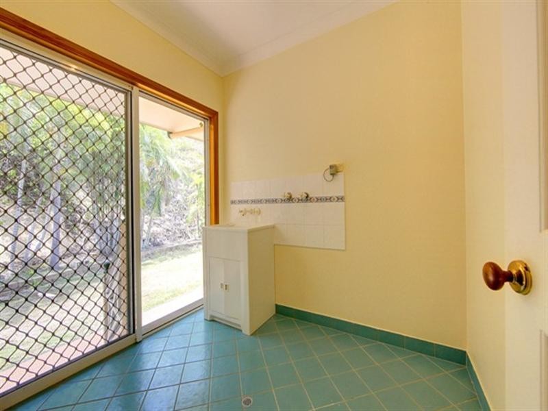 2 Sandalwood Court, Mount Louisa QLD 4814