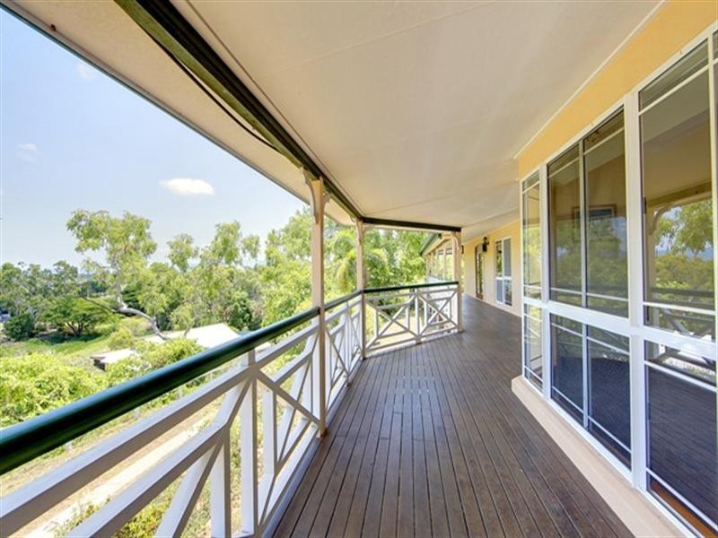2 Sandalwood Court, Mount Louisa QLD 4814
