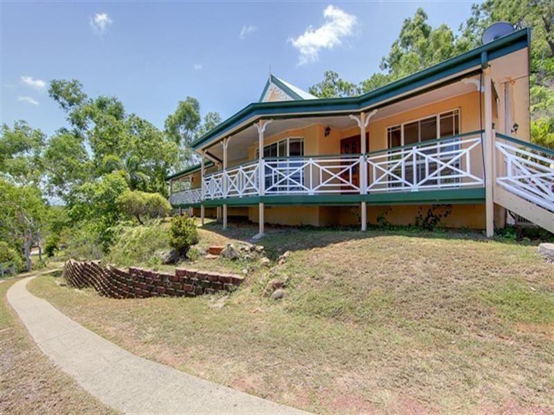 2 Sandalwood Court, Mount Louisa QLD 4814