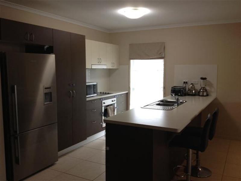 1 Kroymans Drive, Mount Louisa QLD 4814