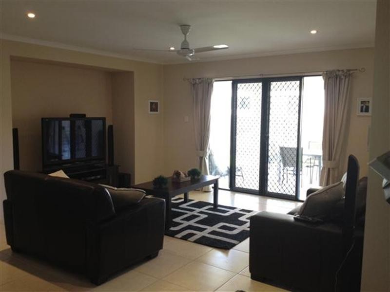 1 Kroymans Drive, Mount Louisa QLD 4814