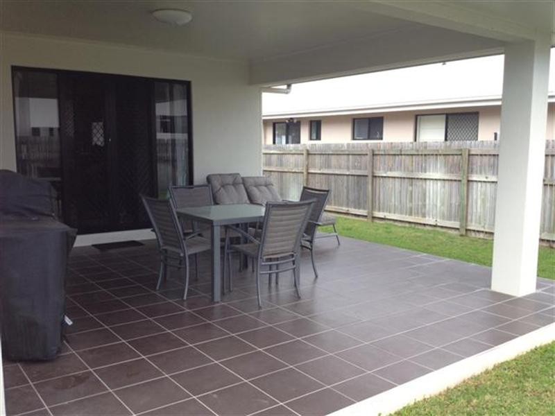 1 Kroymans Drive, Mount Louisa QLD 4814