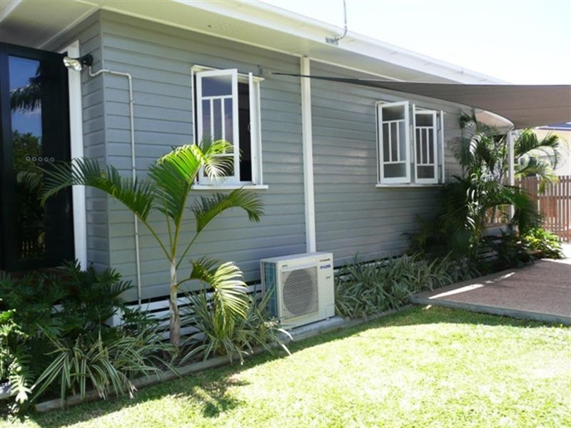 12a Carmody Street, Hermit Park QLD 4812