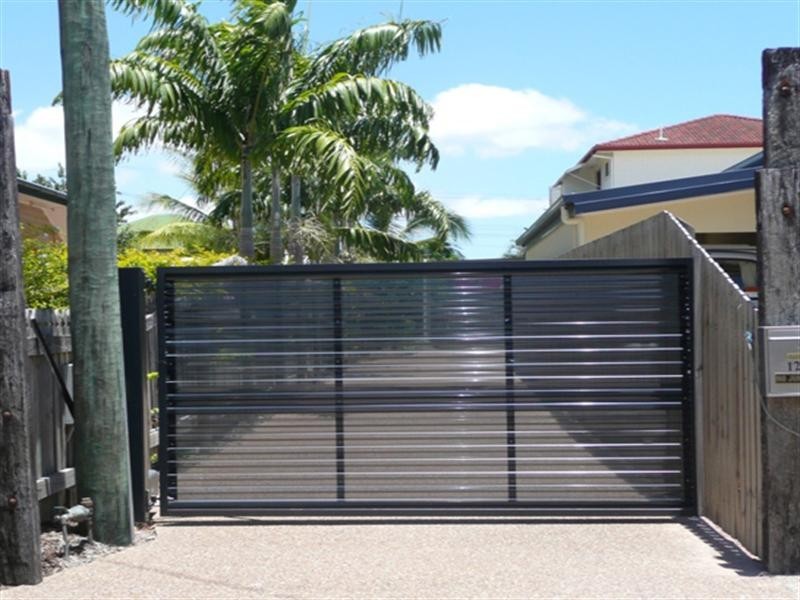 12a Carmody Street, Hermit Park QLD 4812