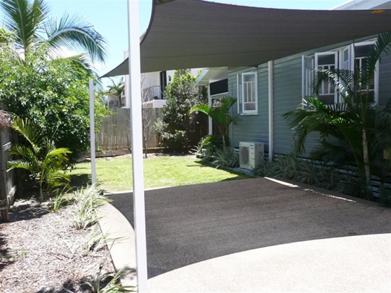 12a Carmody Street, Hermit Park QLD 4812