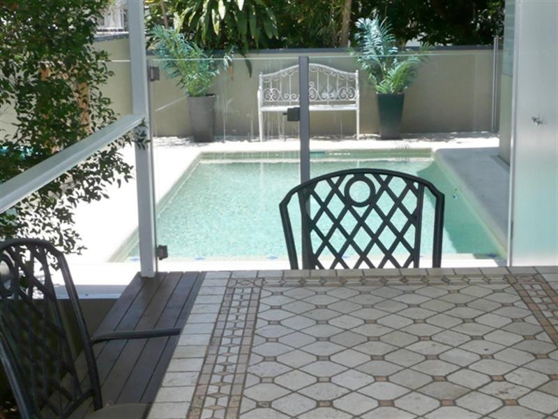 12a Carmody Street, Hermit Park QLD 4812