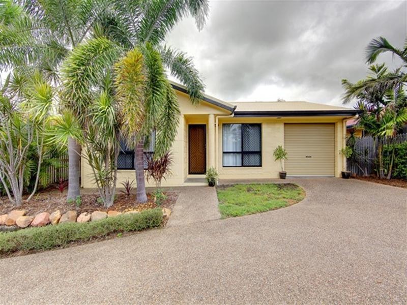 13 Saxby Crescent, Mount Louisa QLD 4814