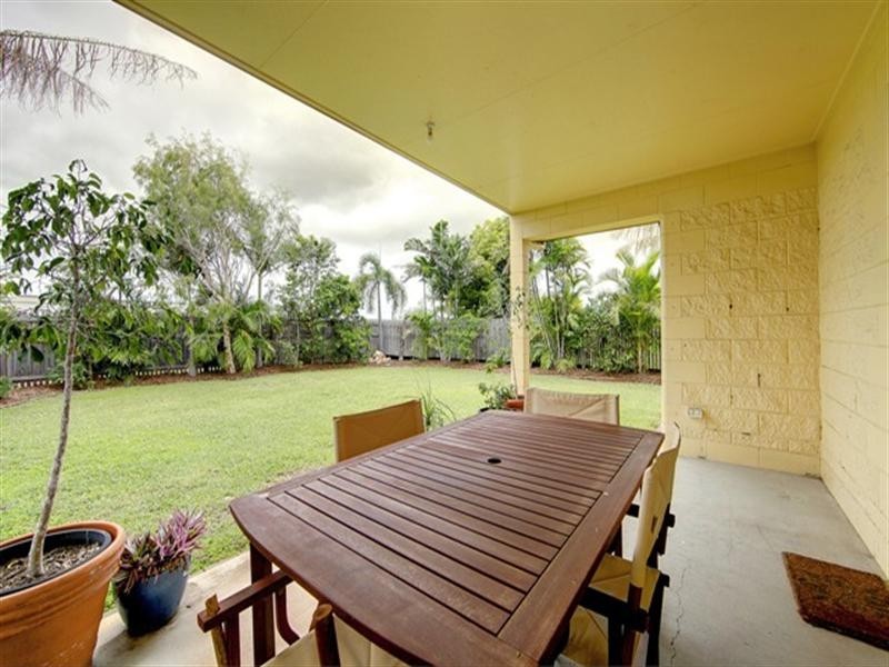 13 Saxby Crescent, Mount Louisa QLD 4814