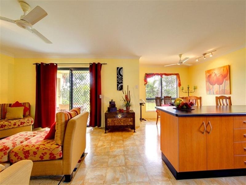 13 Saxby Crescent, Mount Louisa QLD 4814