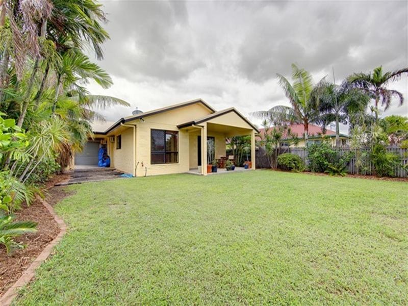 13 Saxby Crescent, Mount Louisa QLD 4814