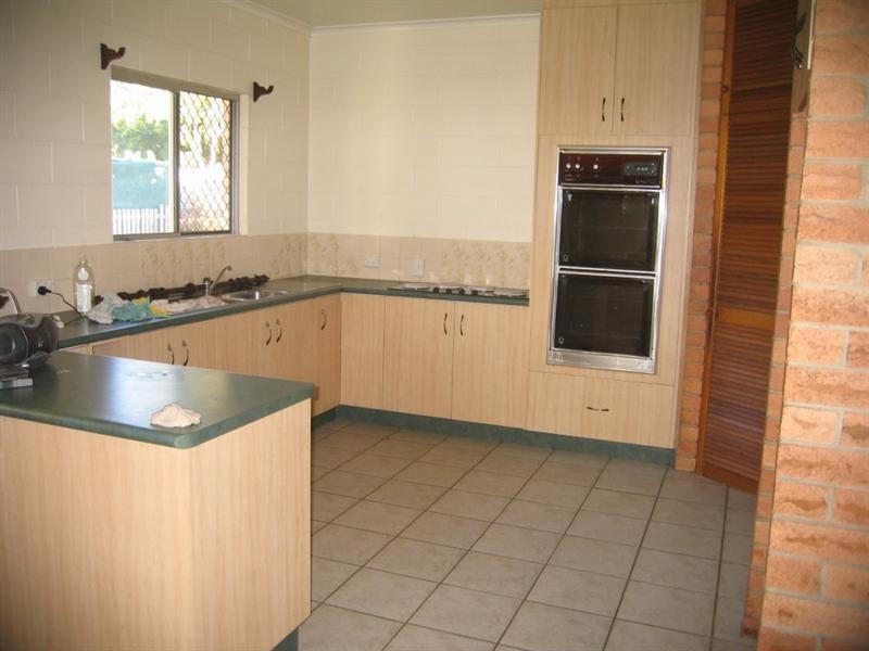 2 Ritusa Street, Rasmussen QLD 4815