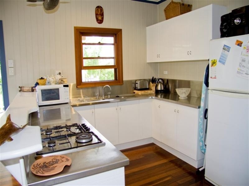 70 Norris Street, Hermit Park QLD 4812