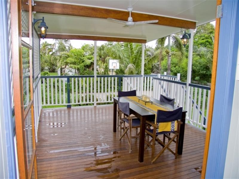 70 Norris Street, Hermit Park QLD 4812