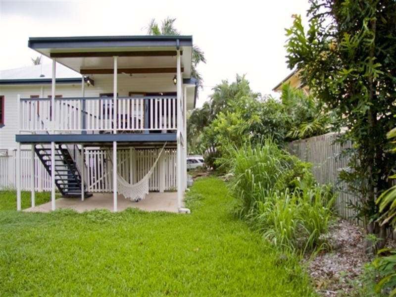 70 Norris Street, Hermit Park QLD 4812