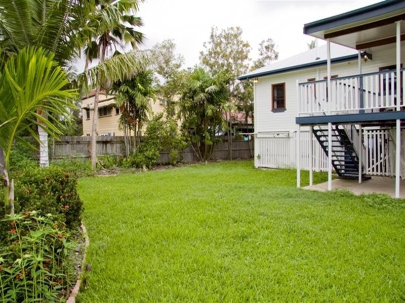 70 Norris Street, Hermit Park QLD 4812