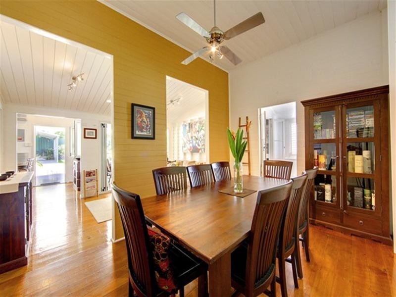 11 Garrick Street, West End QLD 4810