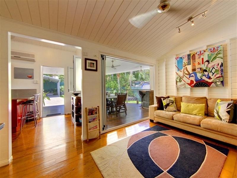 11 Garrick Street, West End QLD 4810