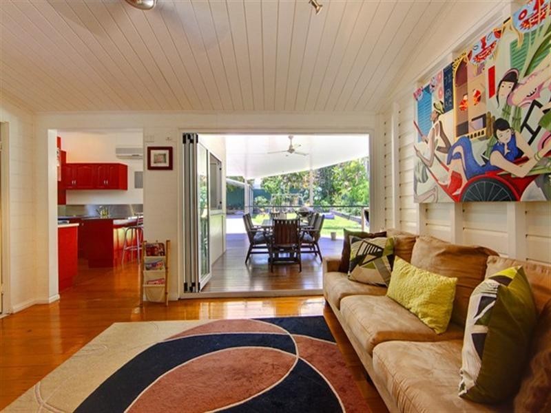 11 Garrick Street, West End QLD 4810