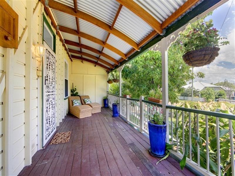 11 Garrick Street, West End QLD 4810