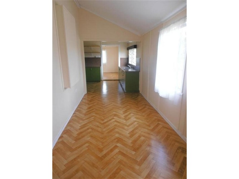 12A Brady Road, Oak Valley QLD 4811