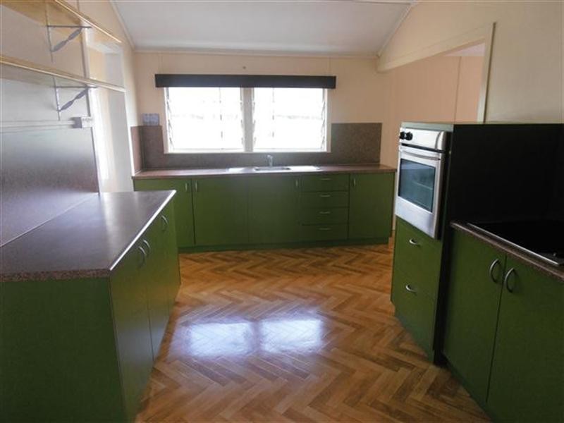 12A Brady Road, Oak Valley QLD 4811