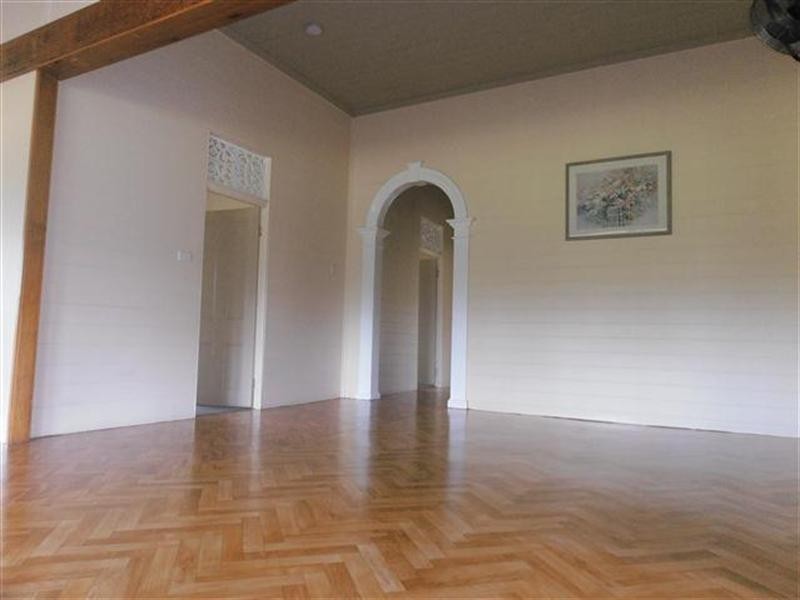 12A Brady Road, Oak Valley QLD 4811