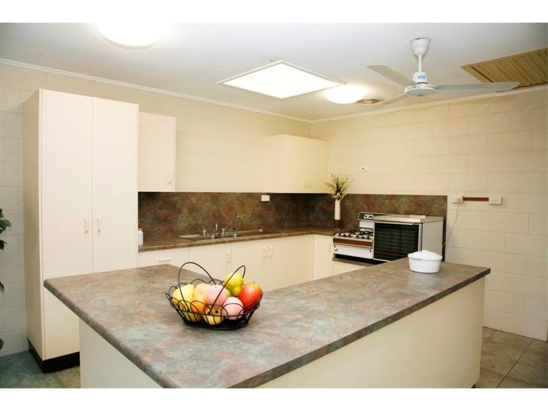 10 Badelona Street, Cranbrook QLD 4814