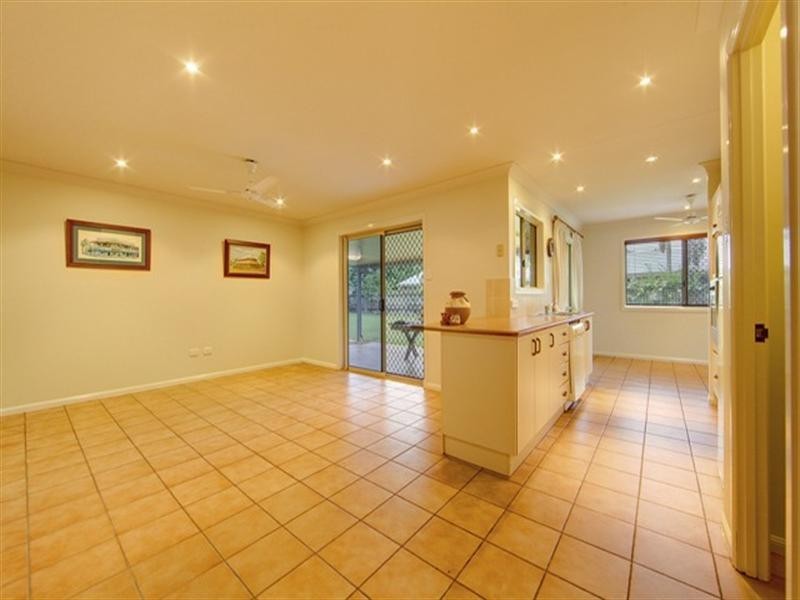 86 Eleventh Avenue, Railway Estate QLD 4810