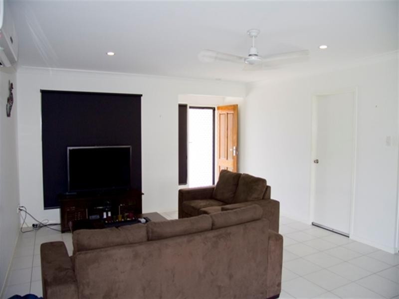 46 Hasty Street, Mount Louisa QLD 4814