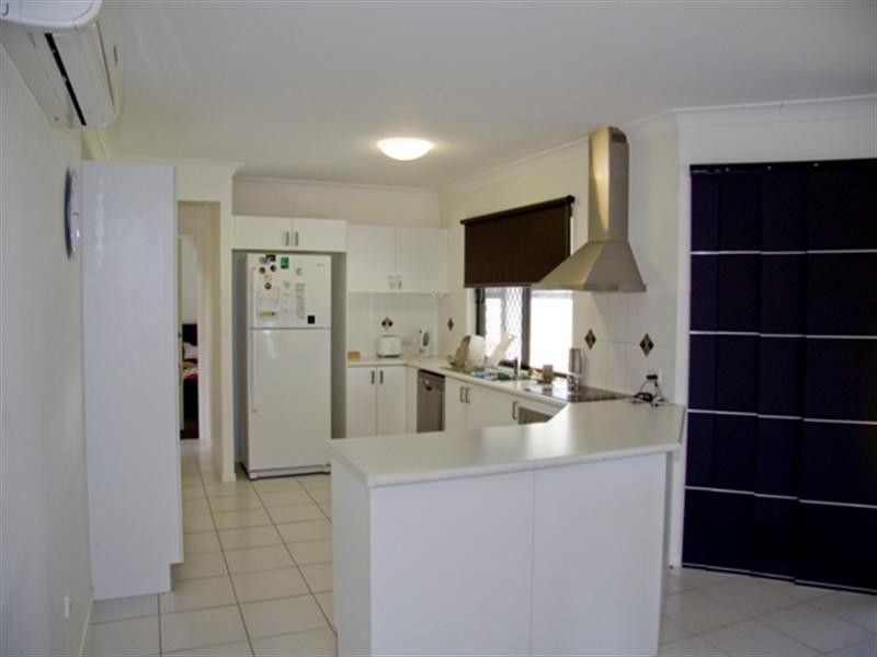 46 Hasty Street, Mount Louisa QLD 4814