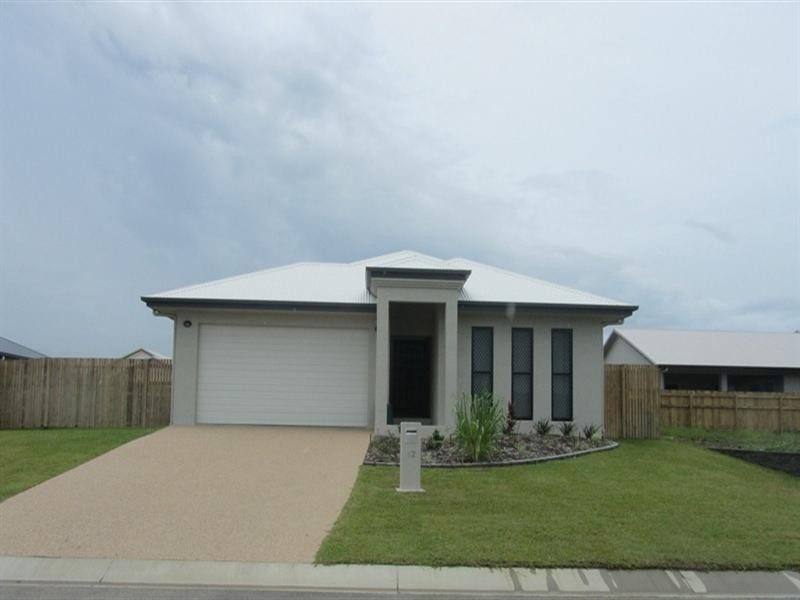 52 BEACH OAK DRIVE, ‘SANCTUM ESTATE’, Mount Low QLD 4818