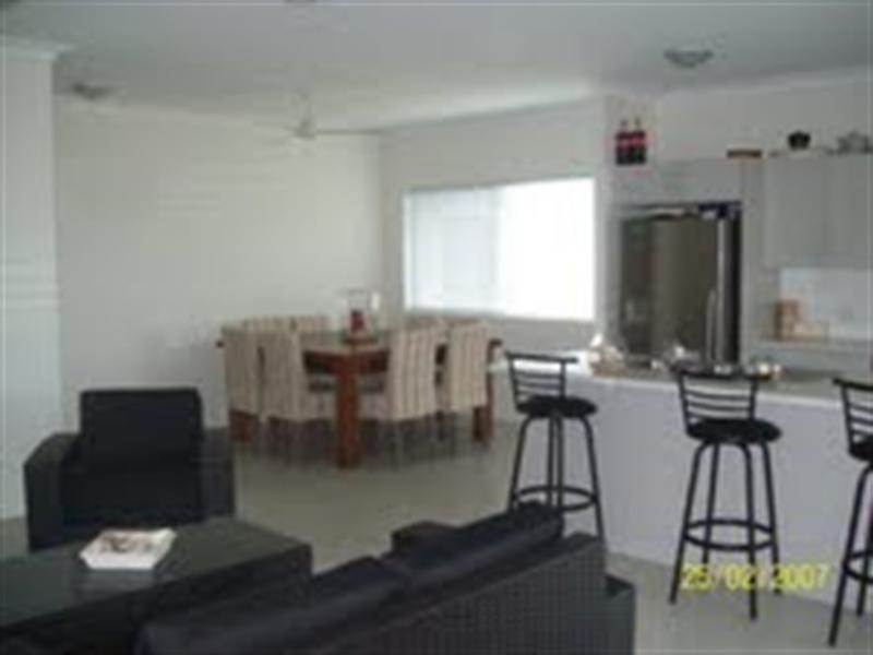 52 BEACH OAK DRIVE, ‘SANCTUM ESTATE’, Mount Low QLD 4818