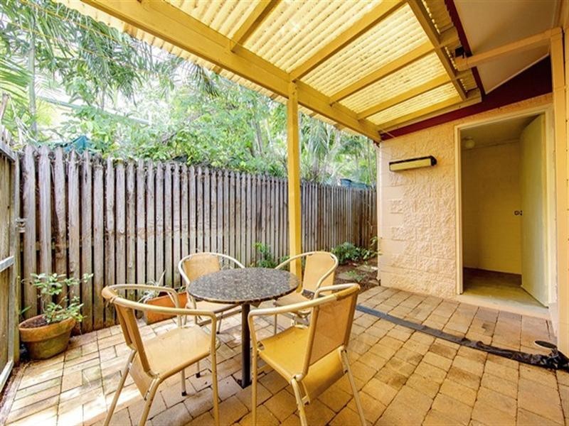 2/49 Ninth Avenue, Railway Estate QLD 4810