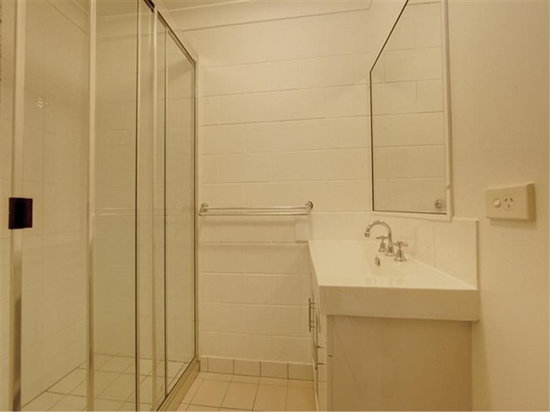 2/49 Ninth Avenue, Railway Estate QLD 4810