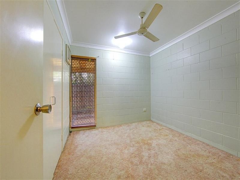 2/49 Ninth Avenue, Railway Estate QLD 4810