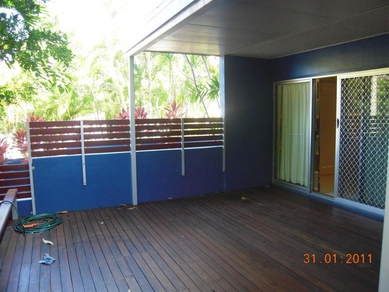 2/10 Paxton Street, North Ward QLD 4810