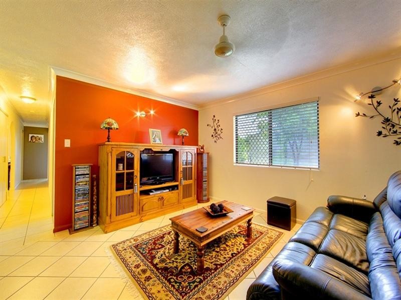 3 Fairway Close, Kirwan QLD 4817