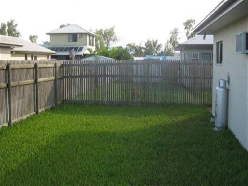 15 Summerland Drive, Deeragun QLD 4818