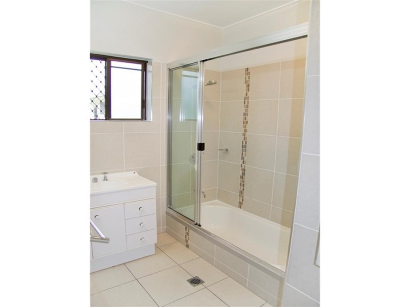 60 Illuta Street, Rasmussen QLD 4815