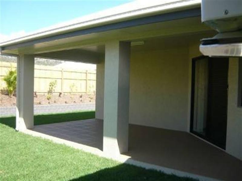 8 Browning Street, Mount Louisa QLD 4814