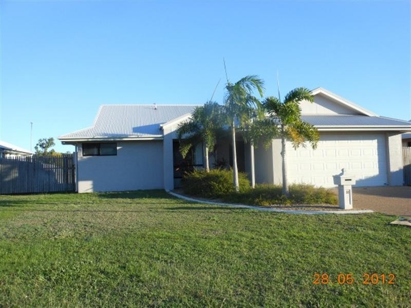 10 Seabrook Circuit, Bushland Beach QLD 4818